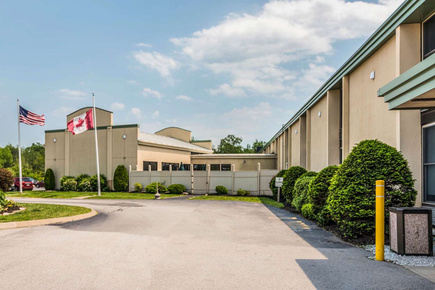 Hotel QUALITY INN BANGOR AIRPORT