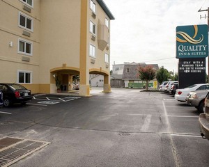 Hotel QUALITY INN & SUITES REHOBOTH BEACH - DEWEY