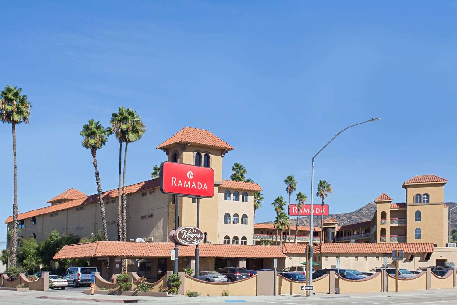 Hotel RAMADA BY WYNDHAM, BURBANK AIRPORT