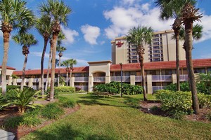 Hotel AVANTI PALMS RESORT CONF CTR