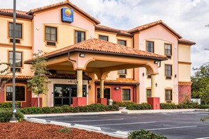 Hotel COMFORT INN & SUITES NORTHEAST - GATEWAY