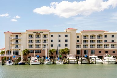 Hotel COURTYARD ST. PETERSBURG CLEARWATER/MADEIRA BEACH
