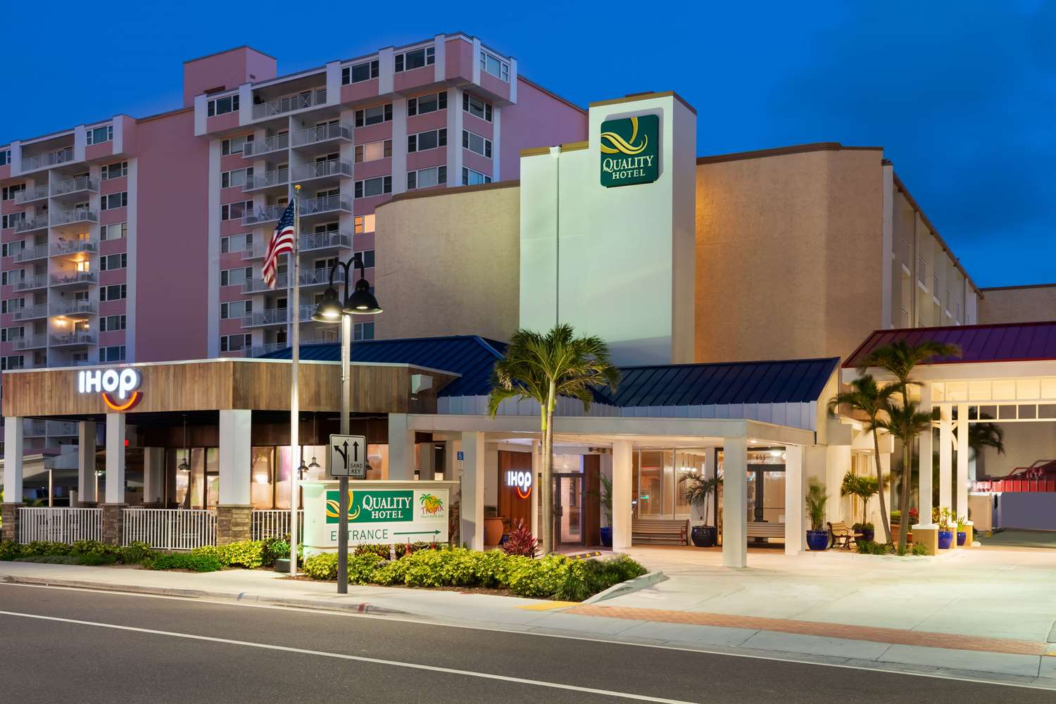 Hotel QUALITY HOTEL BEACH RESORT