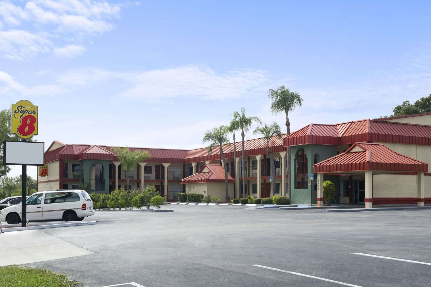 Hotel SUPER 8 CLEARWATER/US HWY 19 N