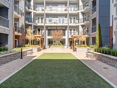 Hotel EXECUSTAY AT 131 PONCE