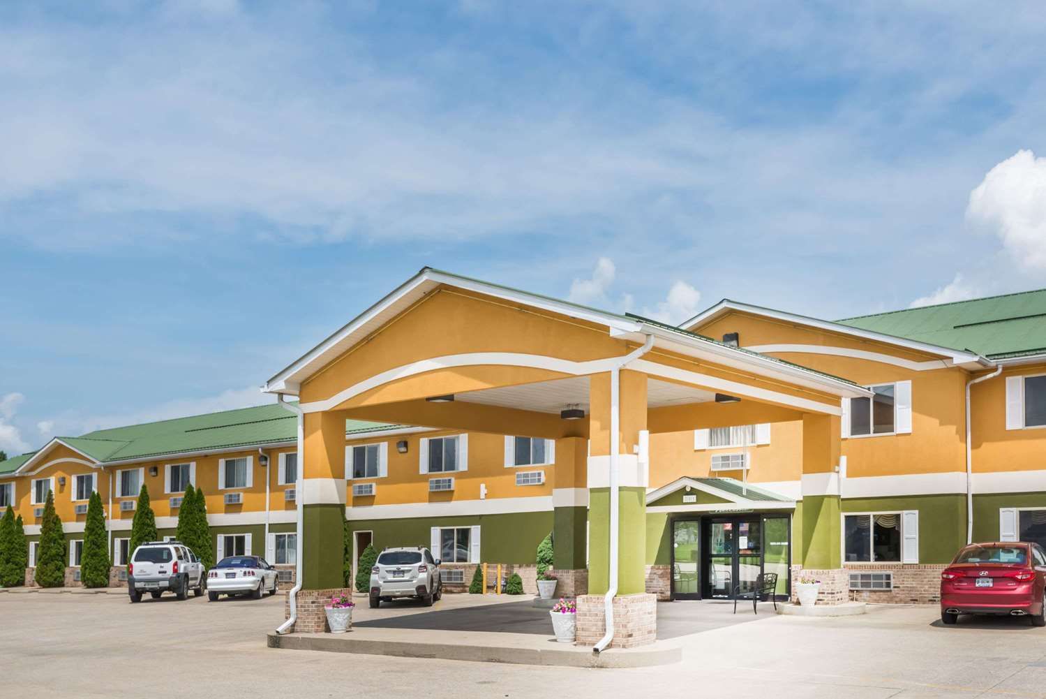 Hotel SUPER 8 BEDFORD