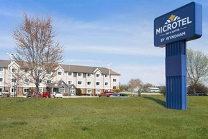 Hotel MICROTEL INN & SUITES BY WYNDHAM MARION/CEDAR RAPIDS
