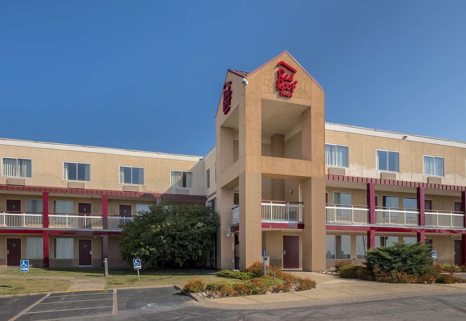Hotel RED ROOF INN CEDAR RAPIDS