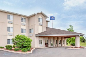 Hotel BAYMONT INN & SUITES HOWELL/BRIGHTON