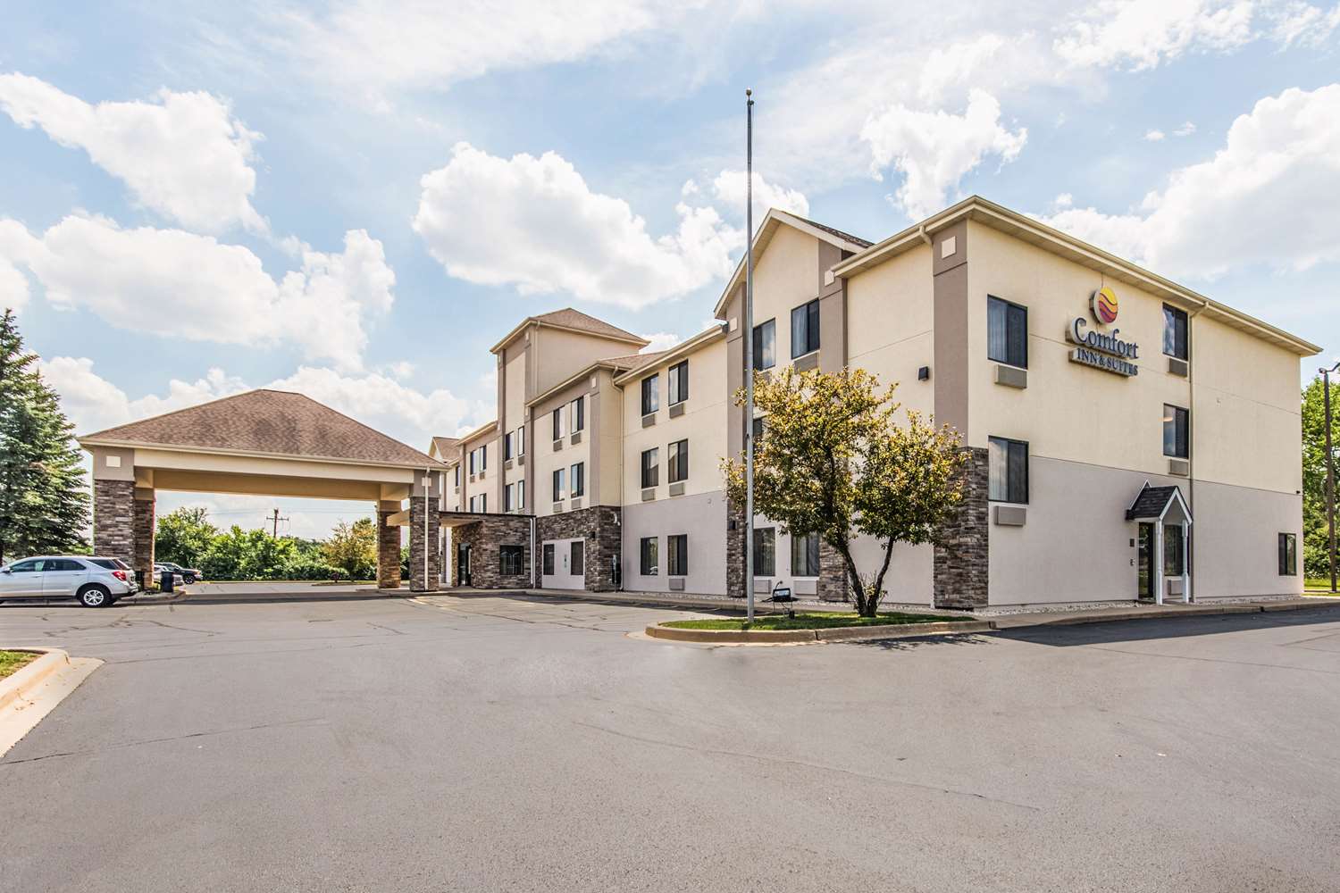 Hotel COMFORT INN & SUITES NORTH AURORA - NAPERVILLE