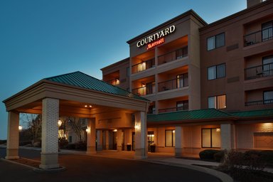 Hotel COURTYARD CHICAGO ST. CHARLES