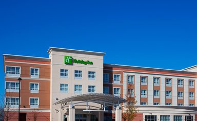 Hotel HOLIDAY INN AURORA NORTH- NAPERVILLE