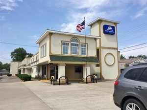 Hotel AMERICAS BEST VALUE INN MACOMB