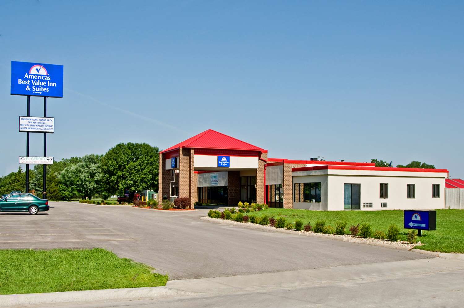 Hotel AMERICAS BEST VALUE INN AND SUITES HESSTON