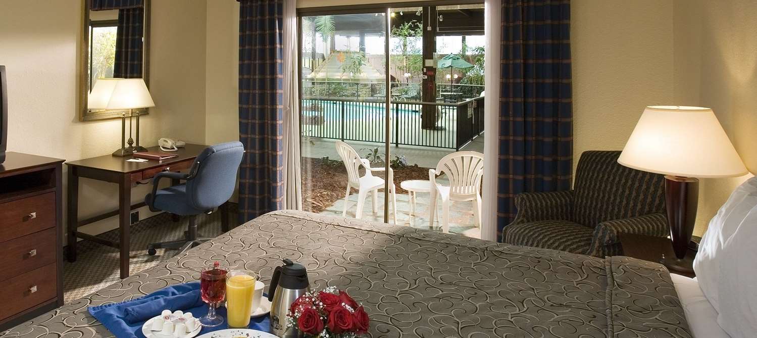 Hotel BOXBORO REGENCY HOTEL AND CONFERENCE CENTER