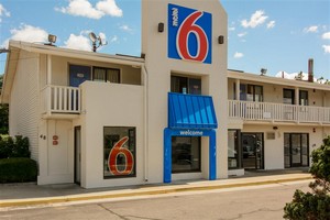 Hotel MOTEL 6 LEOMINSTER MA