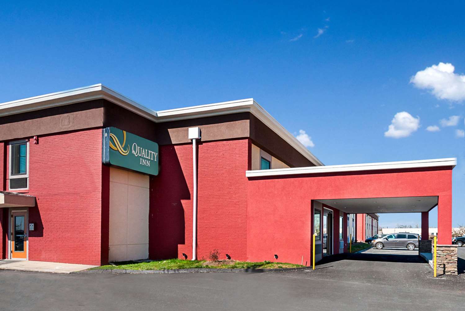 Hotel QUALITY INN NEAR PIMLICO RACETRACK