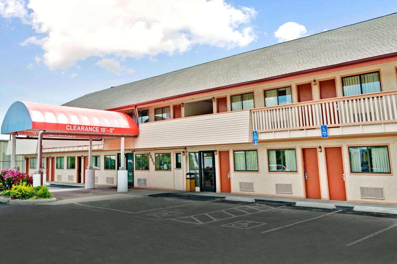 Hotel DAYS INN INDEPENDENCE