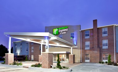 Hotel HOLIDAY INN EXPRESS & SUITES NORTH KANSAS CITY