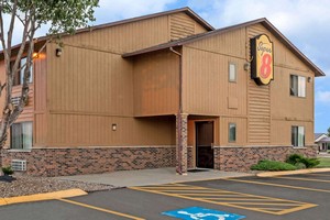 Hotel SUPER 8 SMITHVILLE LAKE