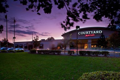 Hotel COURTYARD MONTVALE