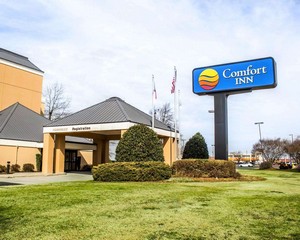 Hotel COMFORT INN NEAR FT. BRAGG