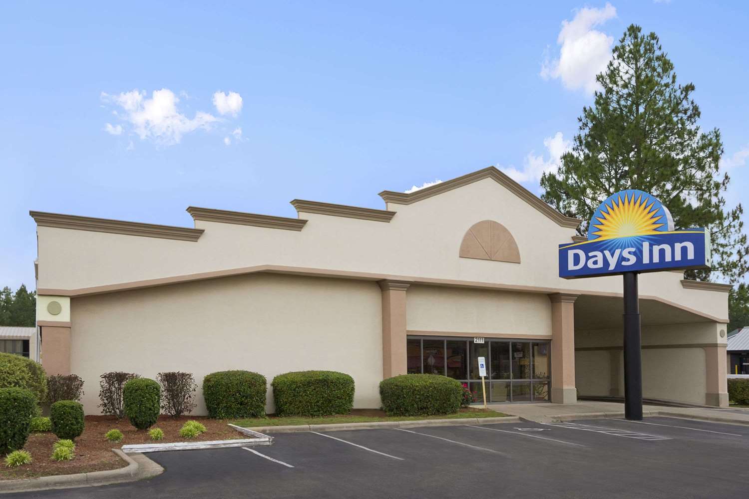 Hotel DAYS INN BY WYNDHAM FAYETTEVILLE-SOUTH/I-95 EXIT 49