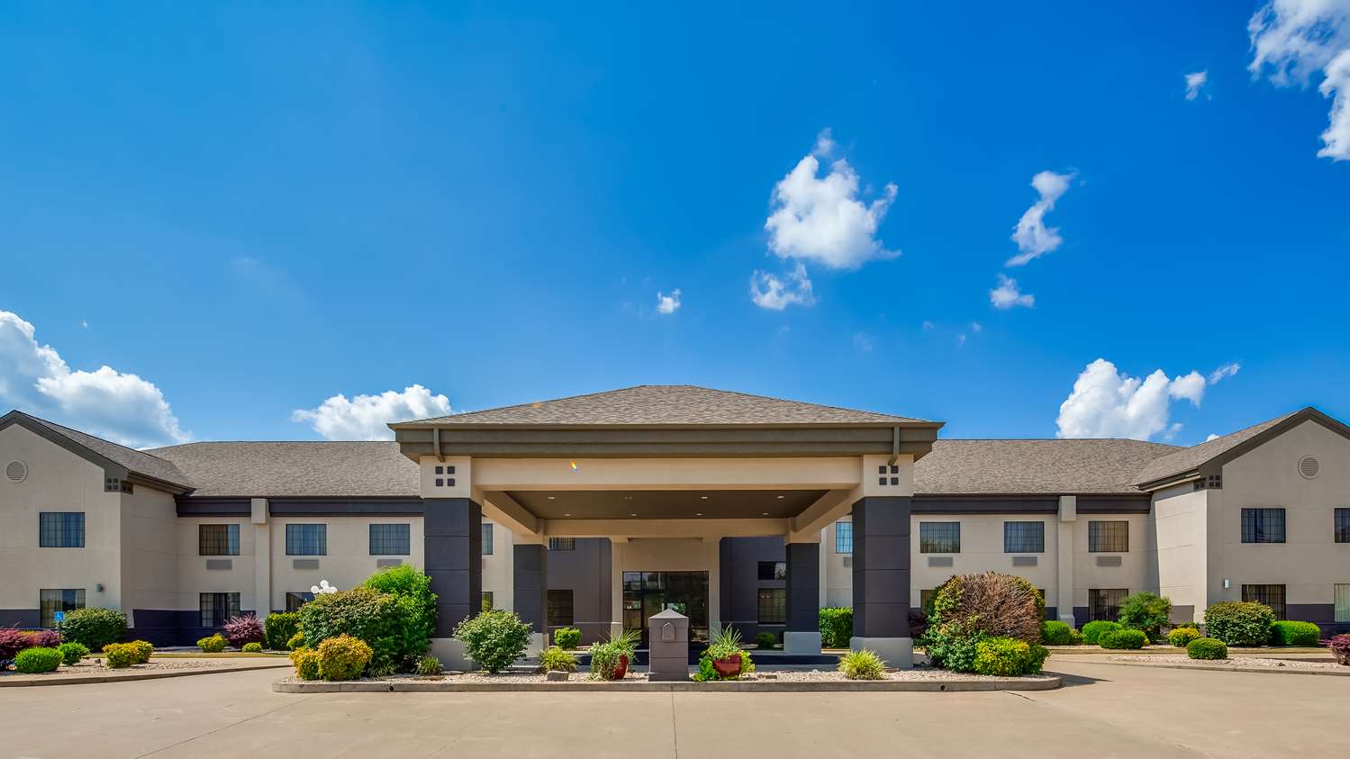 Hotel BEST WESTERN LOCUST GROVE INN & SUITES