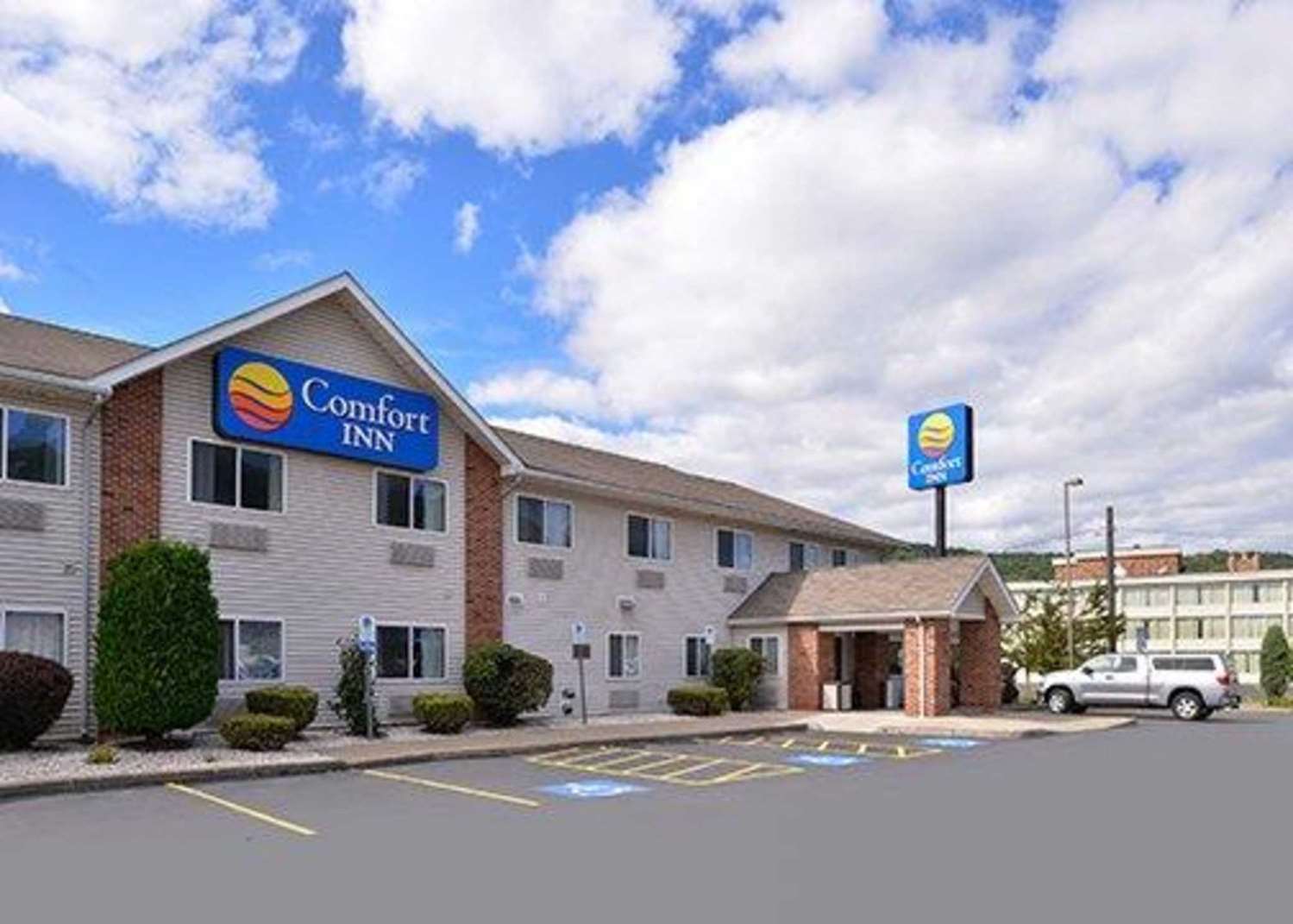 Hotel COMFORT INN BRADFORD