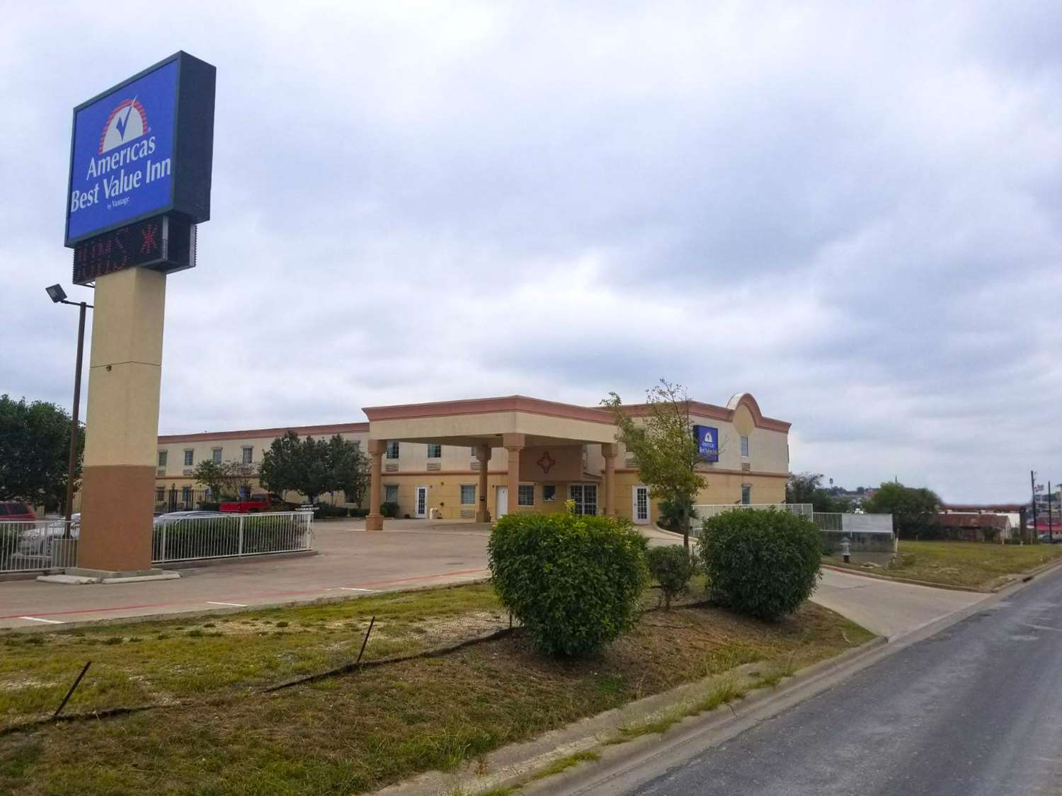 Hotel AMERICAS BEST VALUE INN