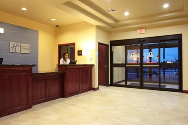 Hotel HOLIDAY INN EXPRESS & SUITES HEARNE