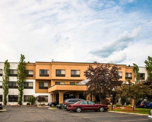 Hotel QUALITY INN & SUITES WATERFORD