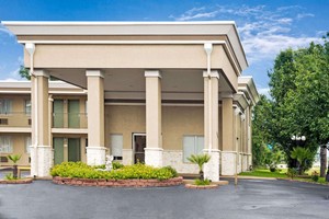 Hotel DAYS INN SHENANDOAH