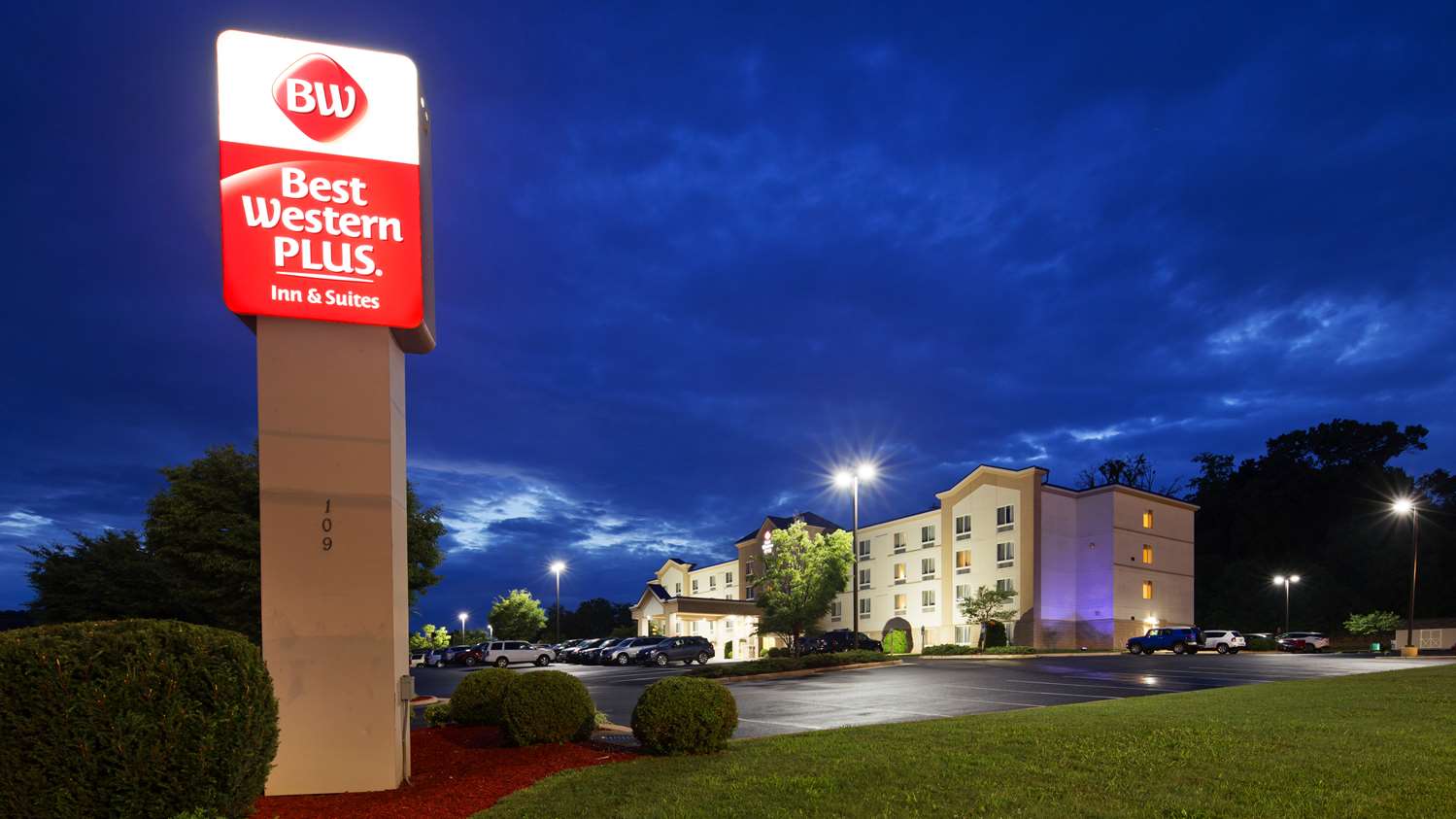 Hotel BEST WESTERN PLUS WAYNESBORO INN & SUITES CONFERENCE CENTER