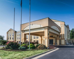 Hotel COMFORT INN WAYNESBORO