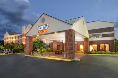 Hotel FAIRFIELD INN & SUITES CHARLOTTESVILLE NORTH