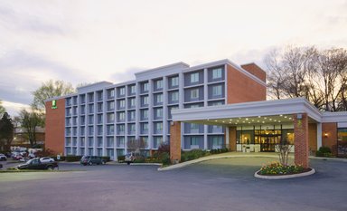 Hotel HOLIDAY INN CHARLOTTESVILLE-UNIV AREA