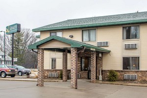 Hotel QUALITY INN & SUITES MARINETTE