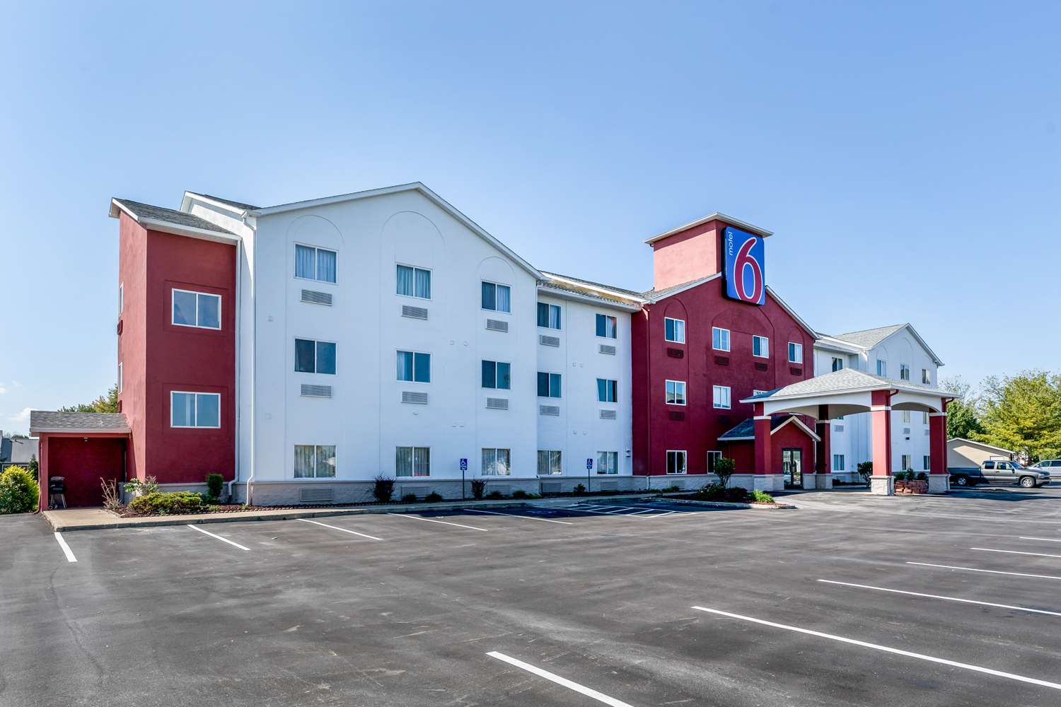 Hotel MOTEL 6 INDIANAPOLIS - SOUTHPORT
