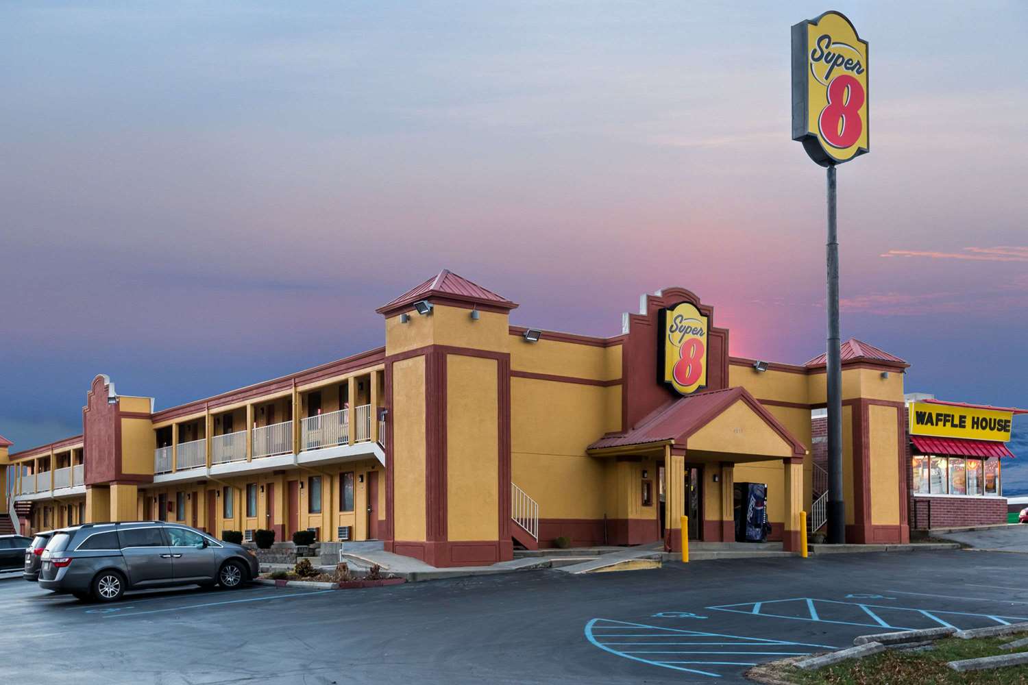 Hotel SUPER 8 BY WYNDHAM, INDIANAPOLIS