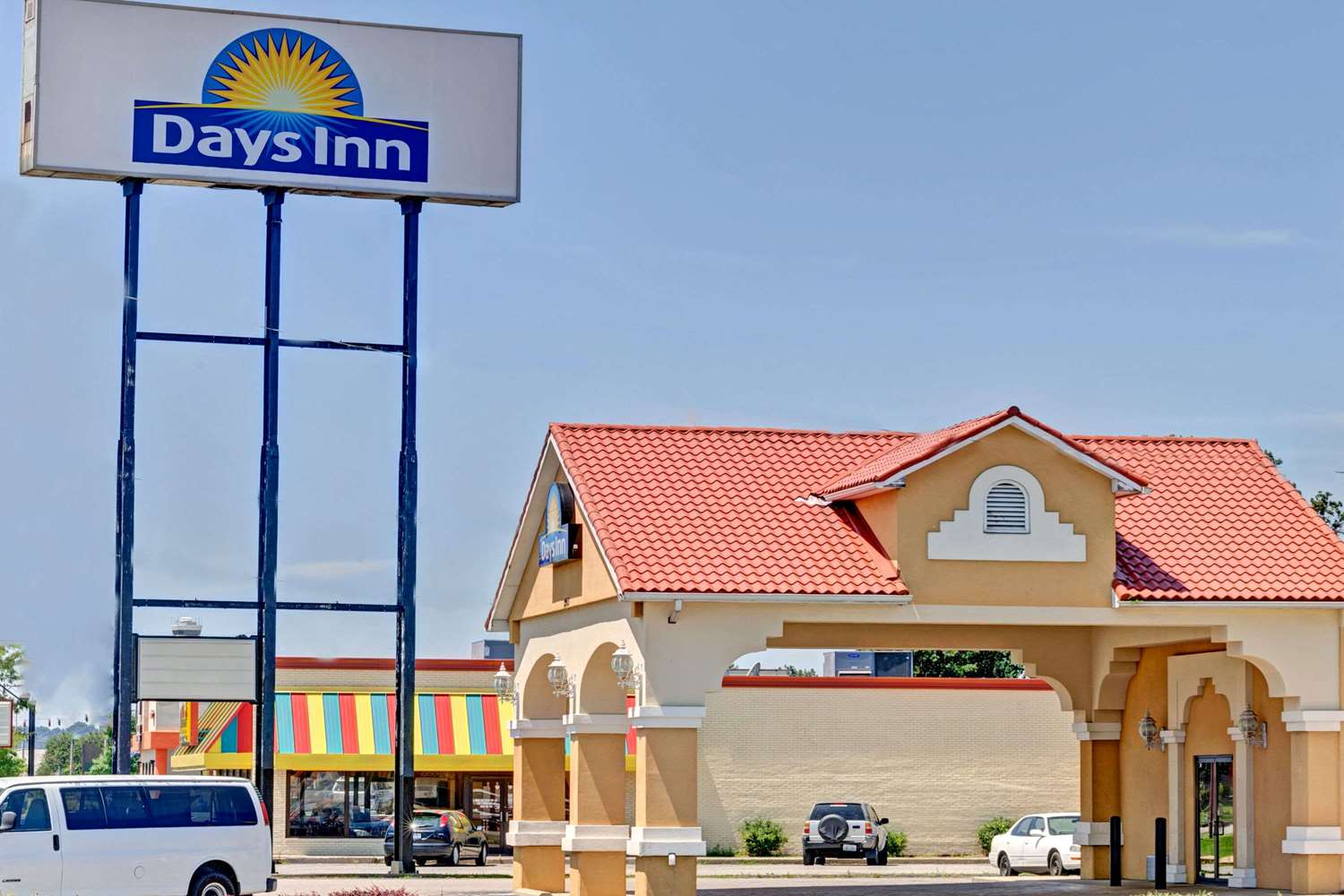 Hotel DAYS INN BY WYNDHAM, LOUISVILLE AIRPORT FAIR AND EXPO CENTER
