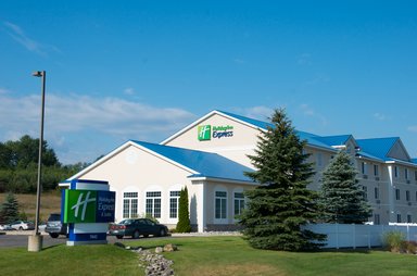 Hotel HOLIDAY INN EXPRESS & SUITES CADILLAC