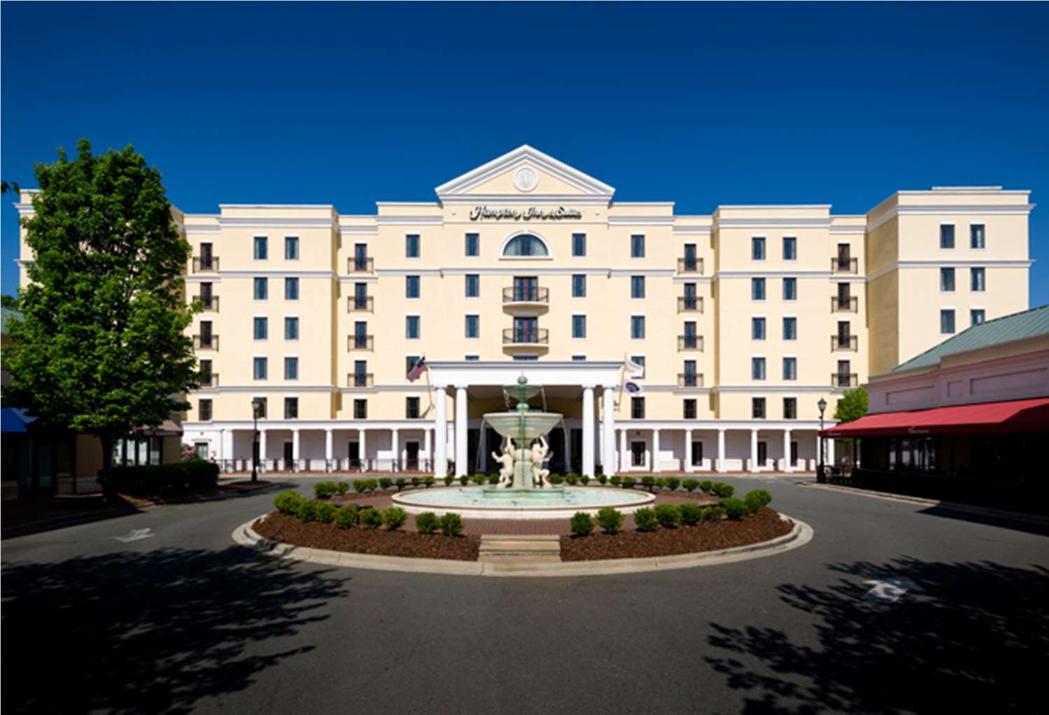 Hotel HAMPTON INN - SUITES-CHARLOTTE-SOUTHPARK AT PHILLIPS PLACE