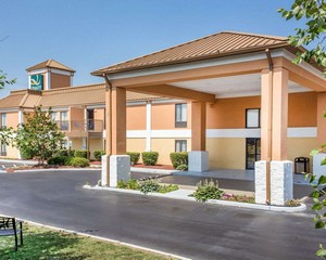 Hotel QUALITY INN & SUITES RICHBURG