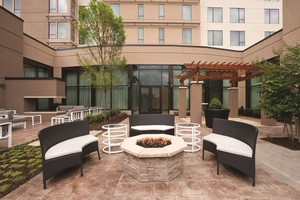 Hotel EMBASSY SUITES BY HILTON KNOXVILLE WEST