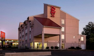 Hotel RED ROOF INN & SUITES PHILADELPHIA BELLMAWR