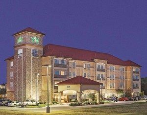 Hotel LA QUINTA INN & SUITES ALLEN AT THE VILLAGE