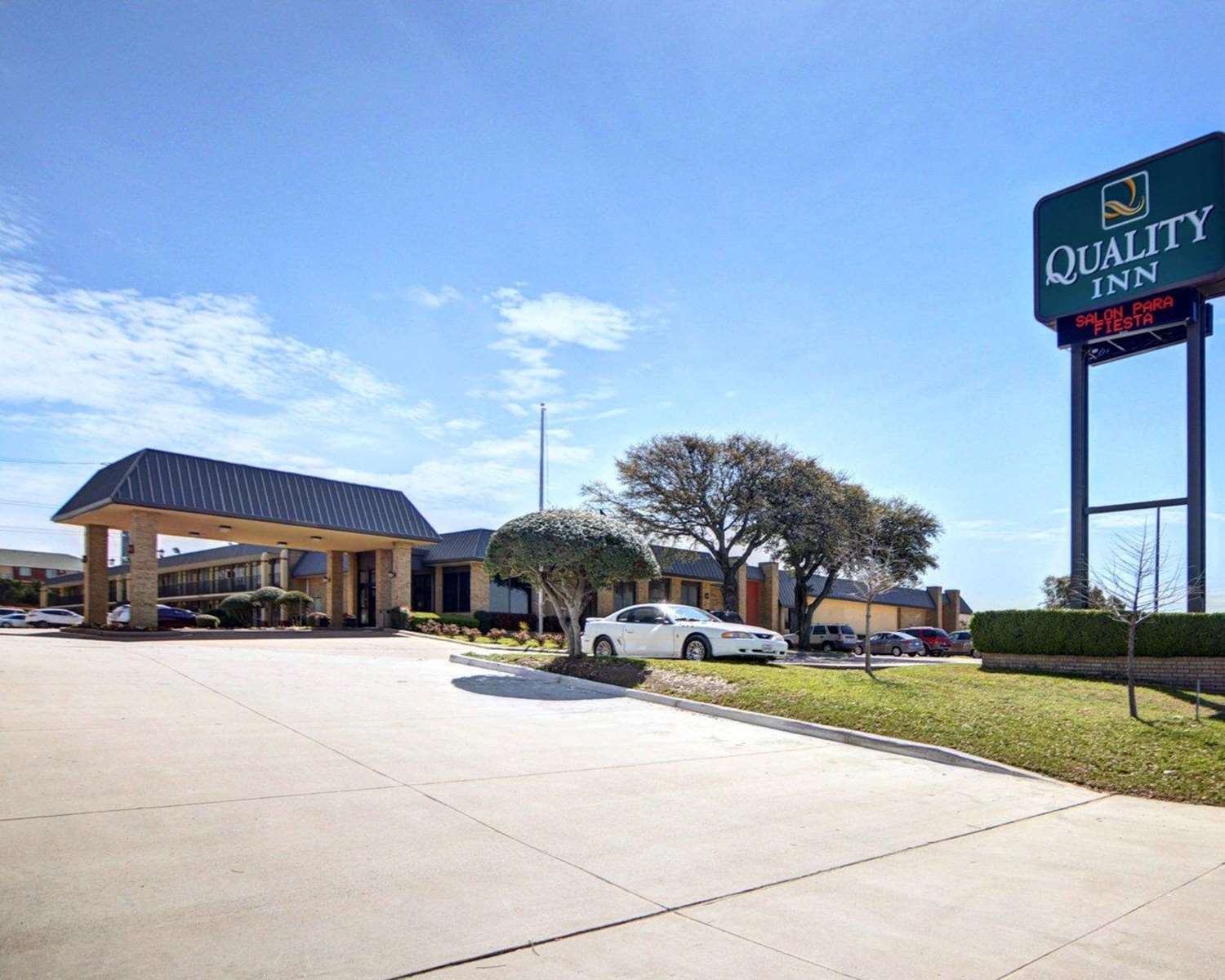 Hotel QUALITY INN MCKINNEY