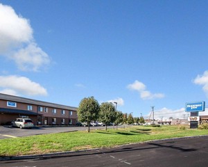 Hotel RODEWAY INN & SUITES BUENA
