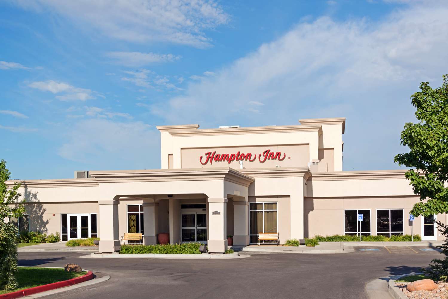 Hotel HAMPTON INN LOGAN